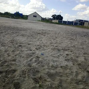Kiwanja cha Makazi na Biashara Kinauzwa - 4