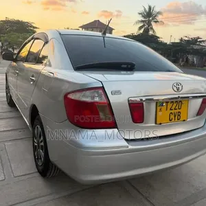 Toyota Premio 1.5 FWD 2003 Fedha - 2