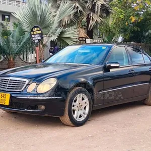 Mercedes-Benz E500 2005 - 3