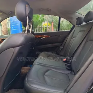Mercedes-Benz E500 2005 - 6