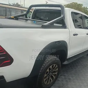 Toyota Hilux GR Sport Double Cabin 2023 - 3