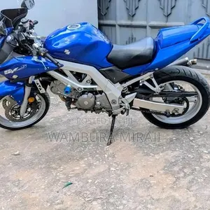 Suzuki 2022 Blue