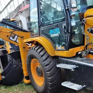 JCB 3DX Super 4x4 Eco Xpert Backhoe Loader - 4