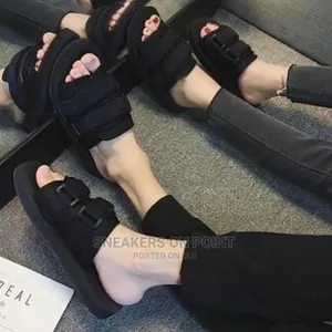Unisex Floppy Slides - 2