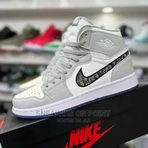Nike Air Jordan 1