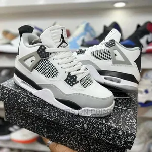Nike Air Jordan 4 - 2
