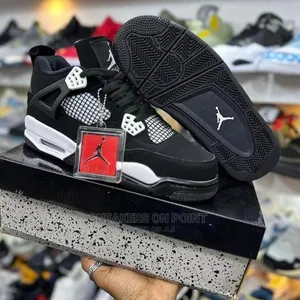 Nike Air Jordan 4