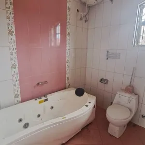 5bdrm House in Dalali Papaatzseven, Kinondoni for Sale