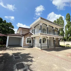 4bdrm House in Dalali Papaatzseven, Kinondoni for Rent