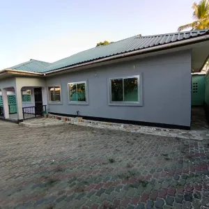 3bdrm Bungalow in Kimara Suka for Rent