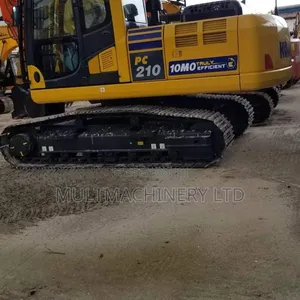 Komatsu PC 210 Excavator - 6