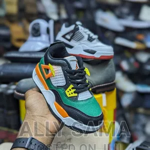 Viatu vya Watoto Jordan 4 - 2