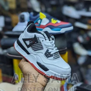 Viatu vya Watoto Jordan 4 - 3