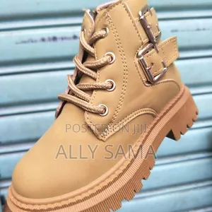 Buti za Watoto Unisex Rangi ya Kahawia