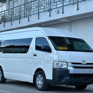 Toyota HiAce 2015 White