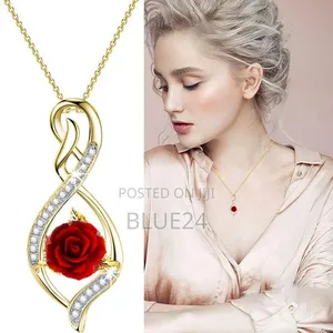 Fashion Rose Cross Zircon Pendant Necklace
