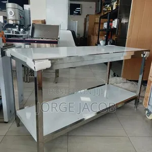 Meza ya Kazi ya Biashara ya Chuma cha Pua Cambro