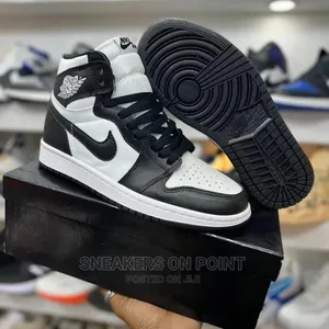 Air Jordan 1 Sneakers
